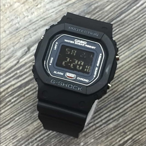 Casio - Picture 2 of 3